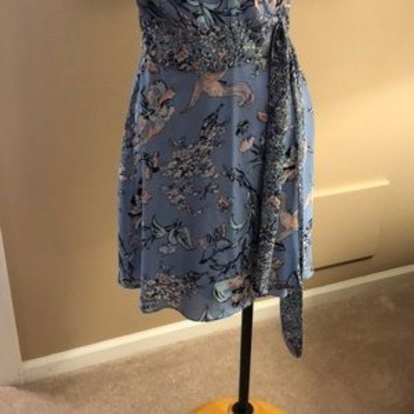 BCBG wrap dress - Picture 4 of 4